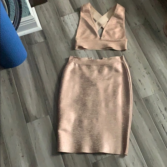 Two piece set - Picture 4 of 7